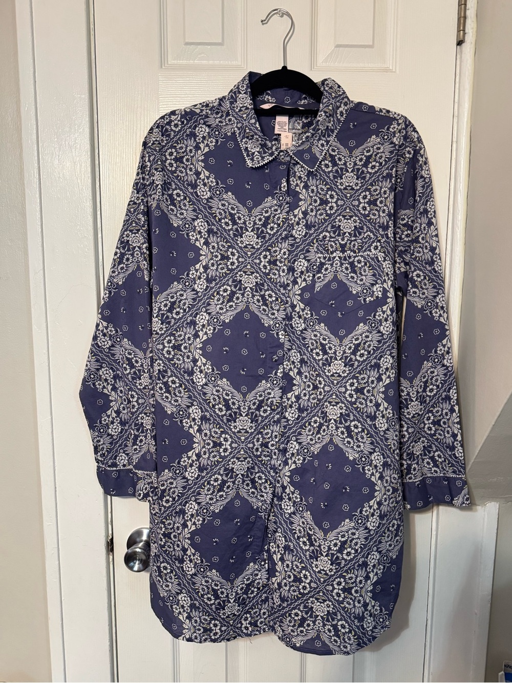 NWT Victoria's Secret Blue Floral Bandana Button-Up Nightgown Size L